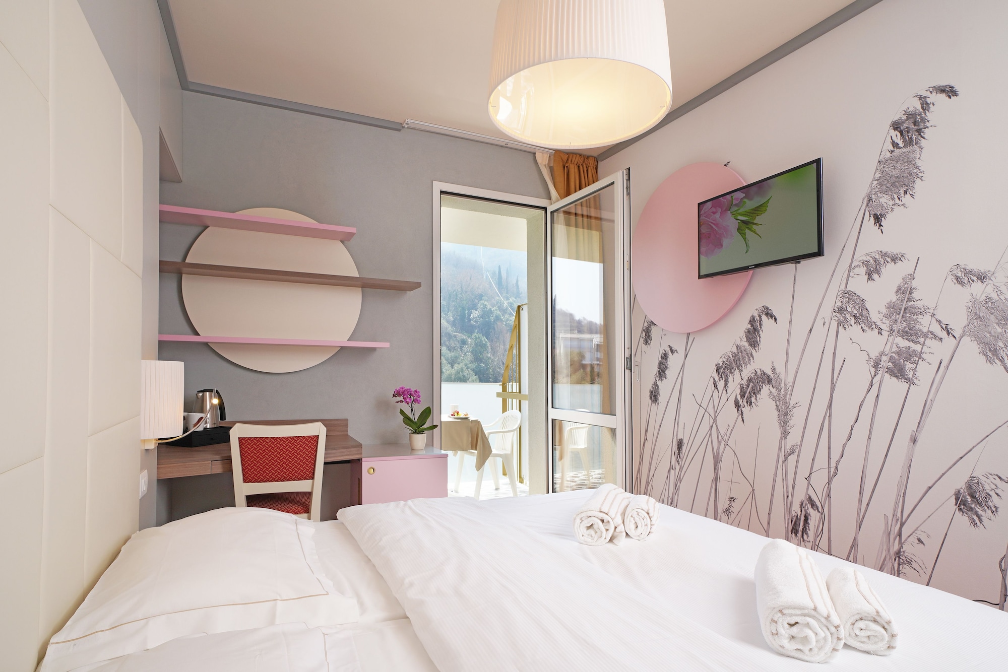 COMFORT, DOUBLE BED