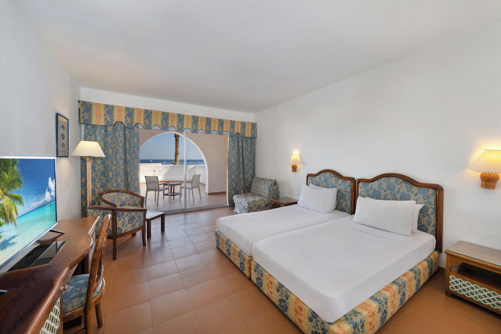 Sultan Queen Room with Sea View