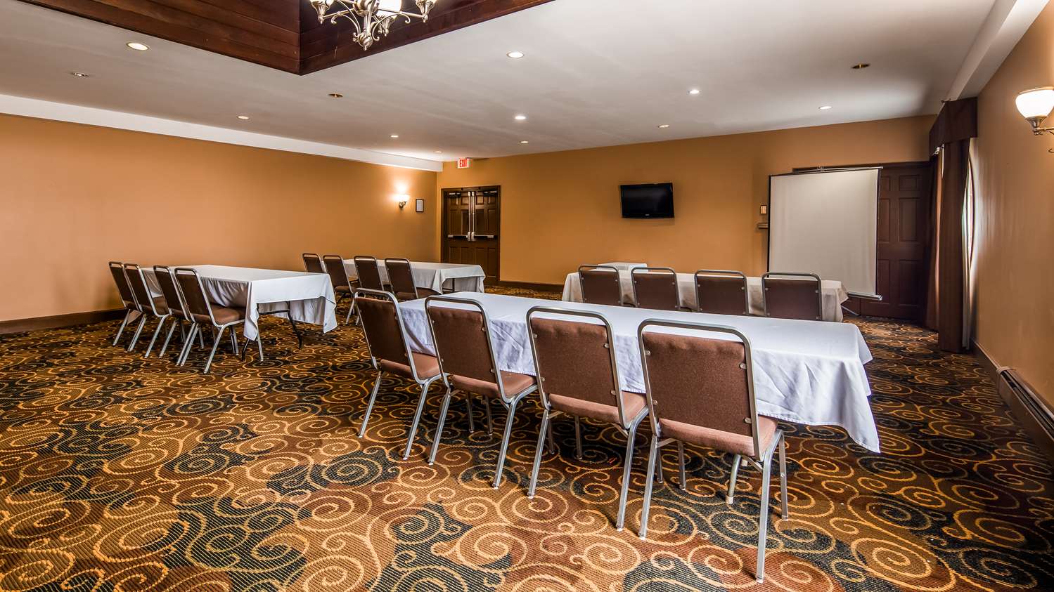 Best Western Plus the Inn And Suites At the Falls 8/10