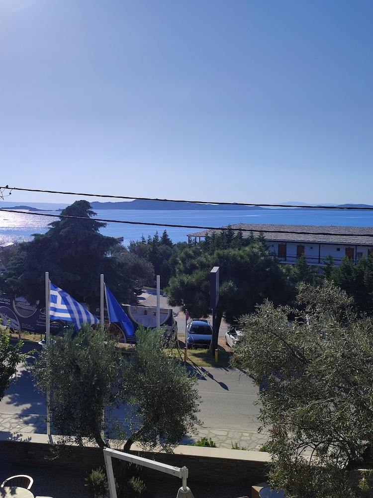 Ayia Marina Suites 28/30