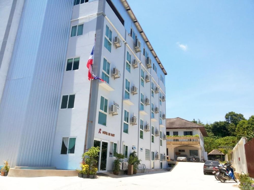 Hotel De Ratt 6/52