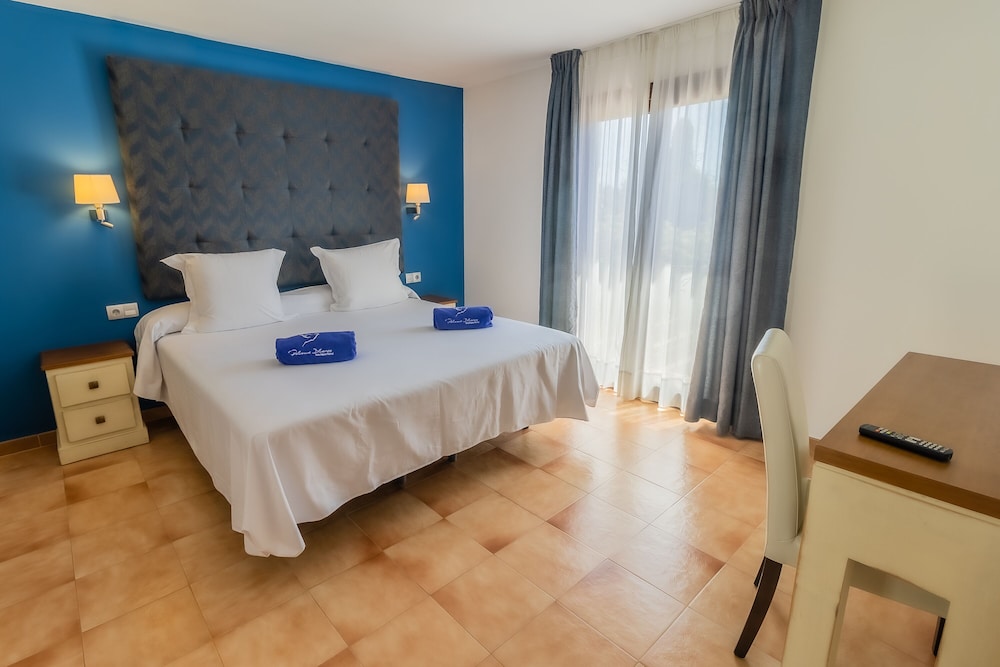 Paloma Blanca Boutique Hotel 7/50