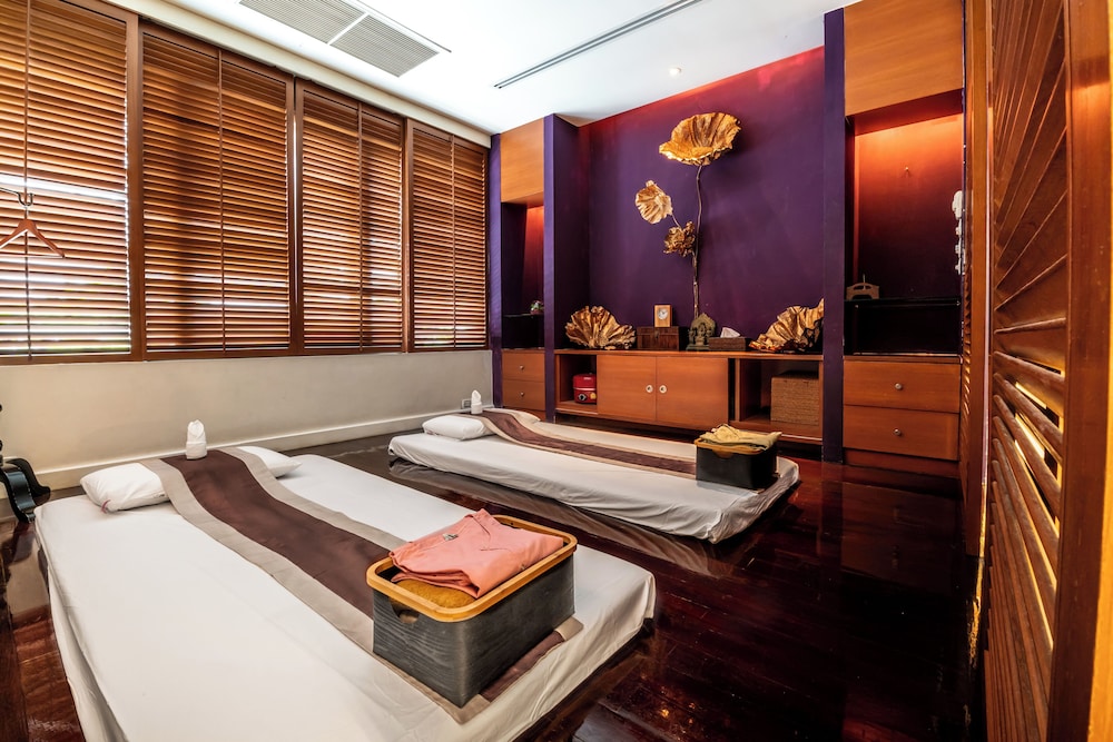 Night Hotel Bangkok (formerly Dream Hotel Bangkok) 41/81