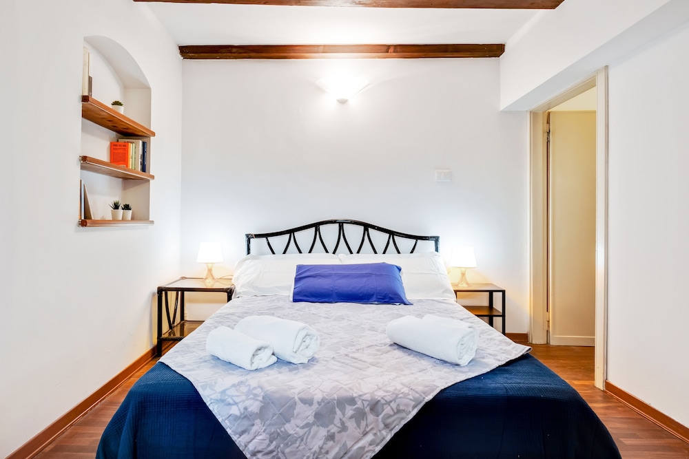 BolognaRoomscom- Santo Stefano Apartments 7/20