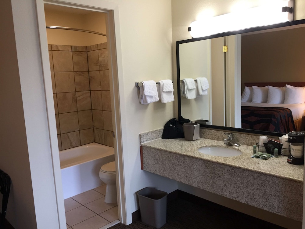 Best Western Plains Motel 16/49