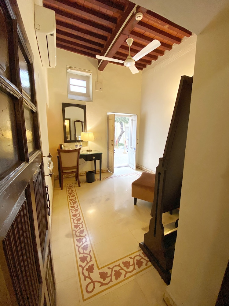 Ramgarh Heritage A Luxury Boutique Resort 24/50