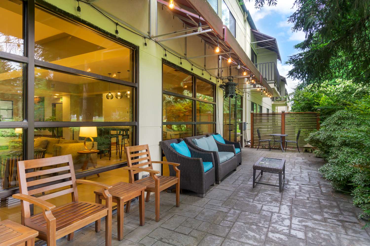 Best Western Plus Plaza by the Green 29/36