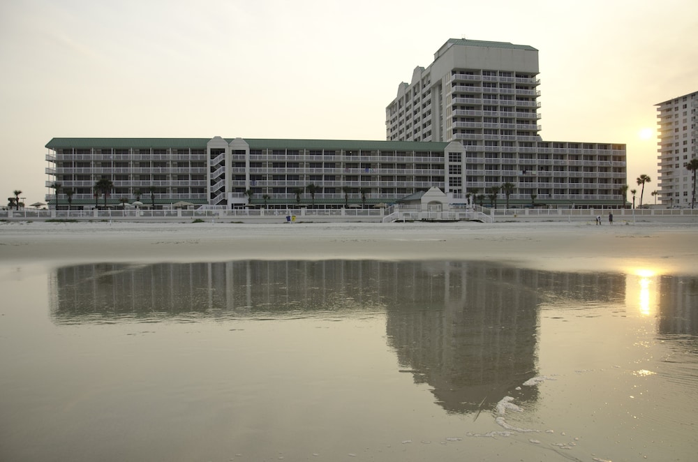 Daytona Beach Resort Conference Center 4/55