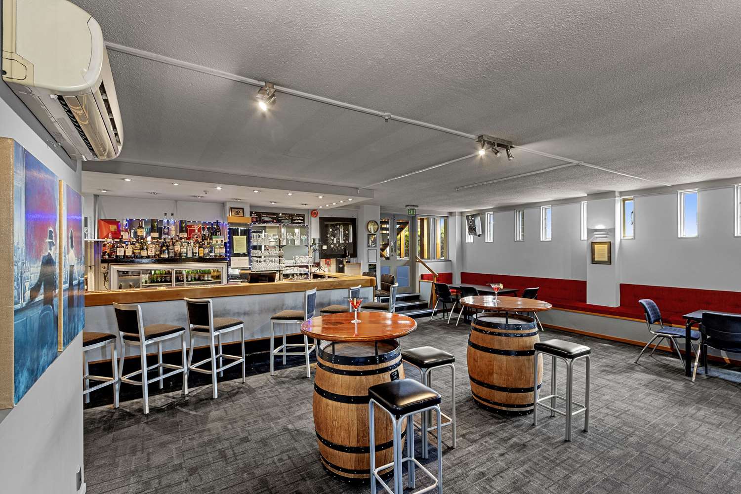 restaurant cafeteria