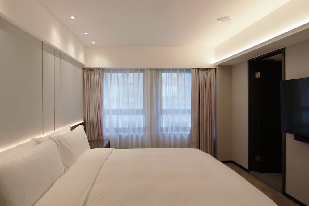 Suite, Queen Bed