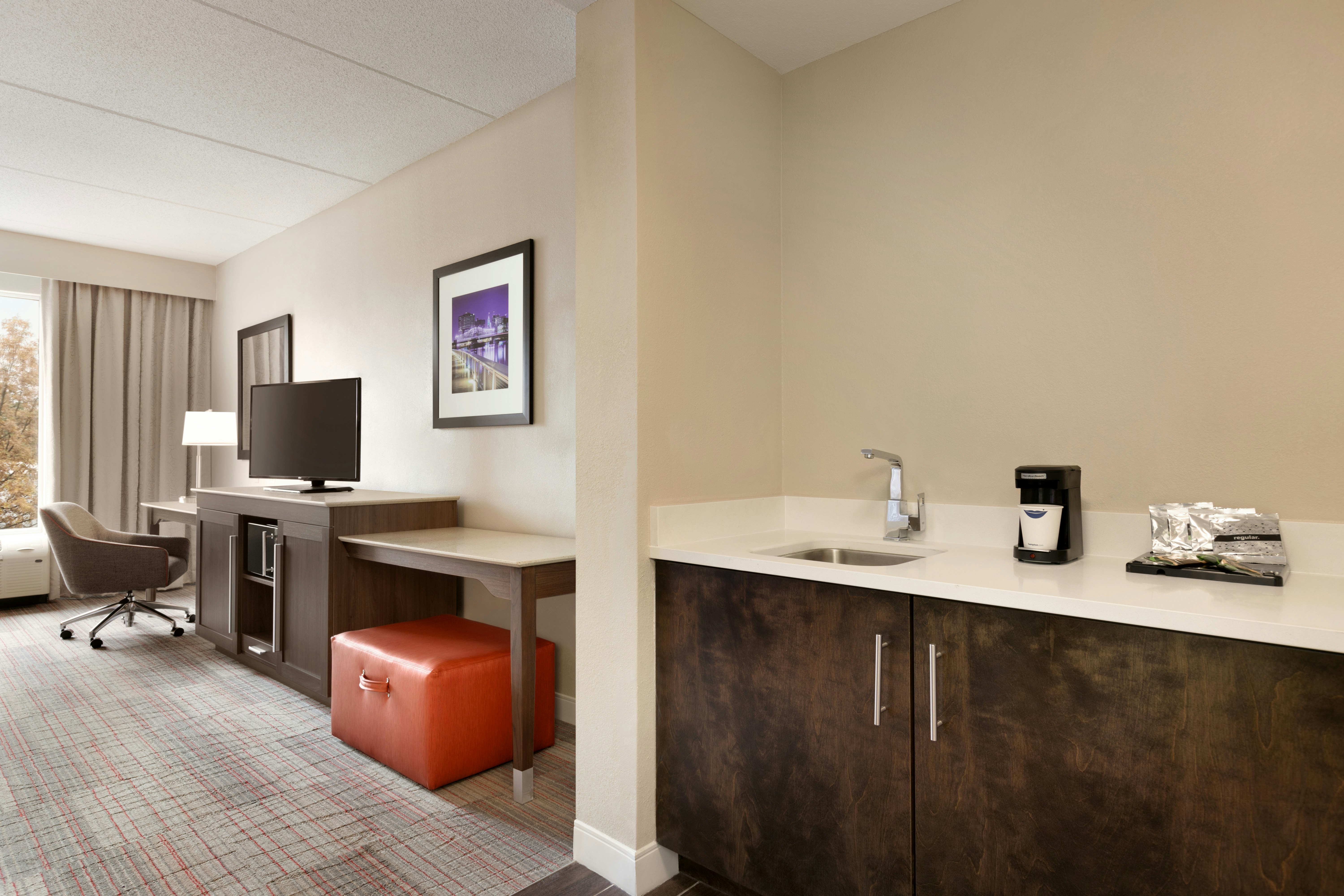 Hampton Inn Denville/Rockaway/Parsippany 4/22