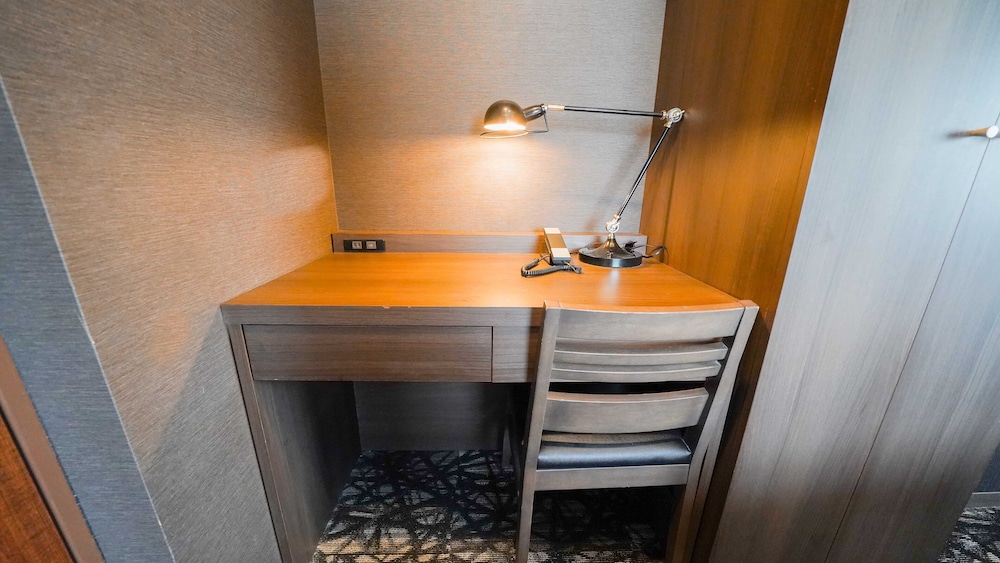Quintessa Hotel Tokyo Haneda Comic & Books 37/61