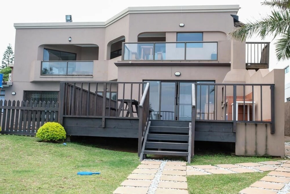 Beach Retreat Guest House 2/39