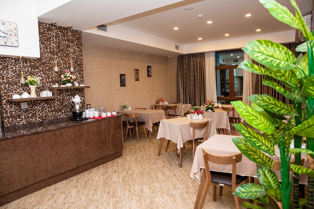 Sebail Inn Hotel 9/50