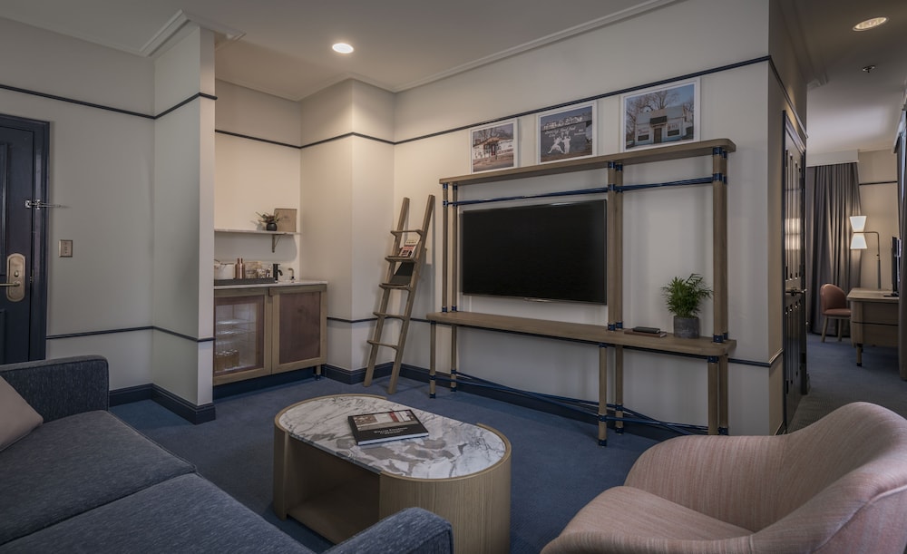 Hu Hotel Memphis 34/50