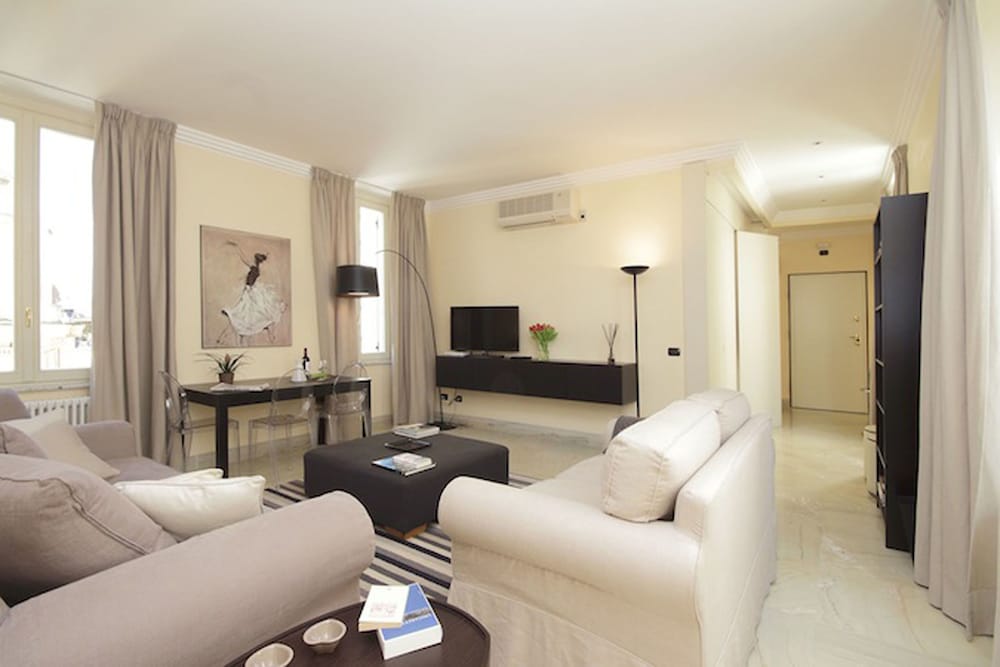 Crispi Luxury Apartments - My Extra Home 8/30