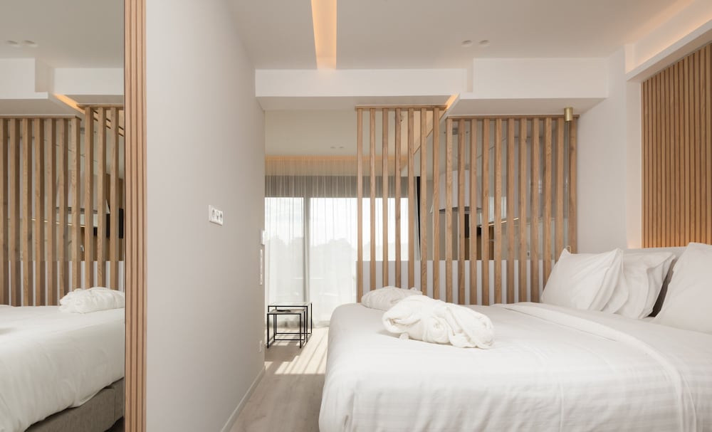 LUX&EASY Acropolis Suites 10/50