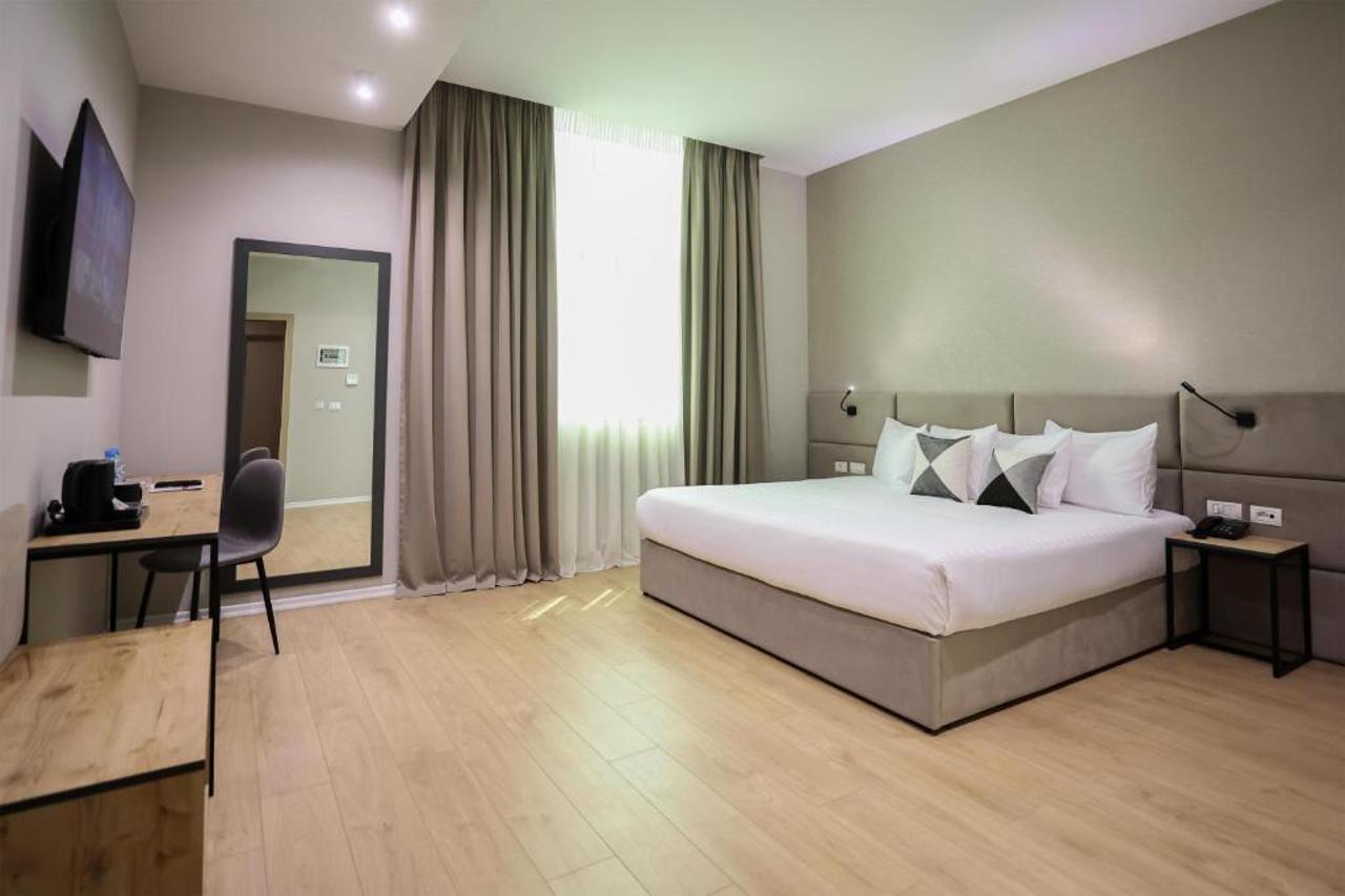 Best Western Plus The Met Hotel 12/20
