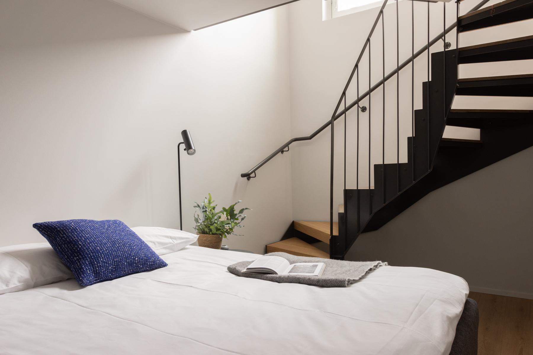 Medium, Loft, Studio, Queen Bed