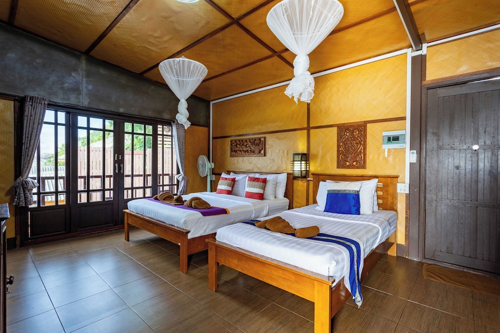 Family, Bungalow, 1 Queen and 1 Single Bed, Good View