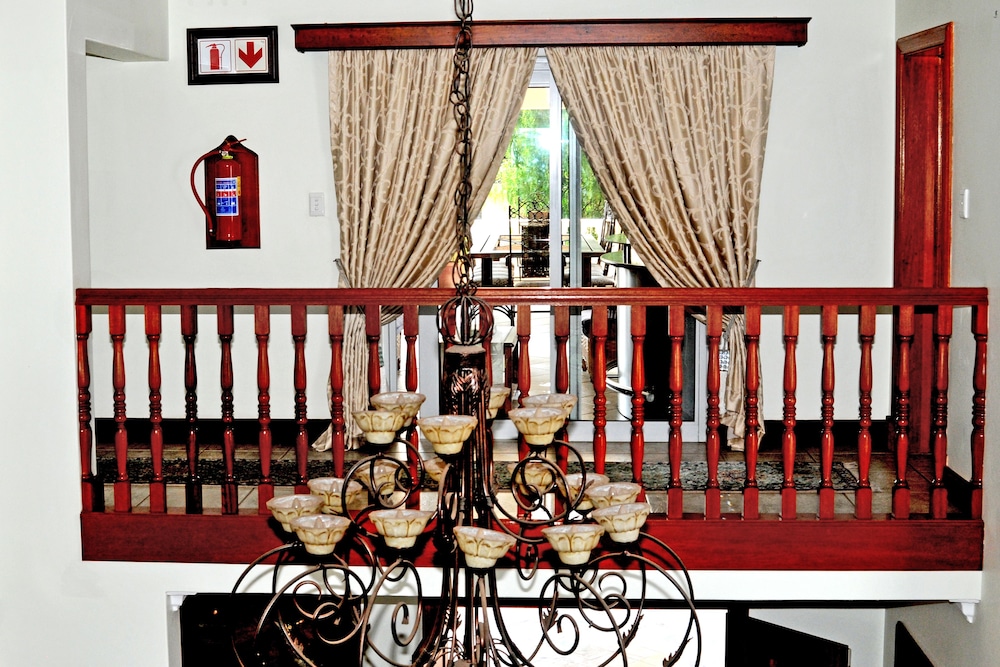 All Seasons Boutique Hotel 88/100
