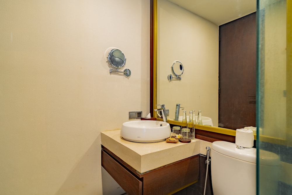 JAPA Suites and Villas 83/91