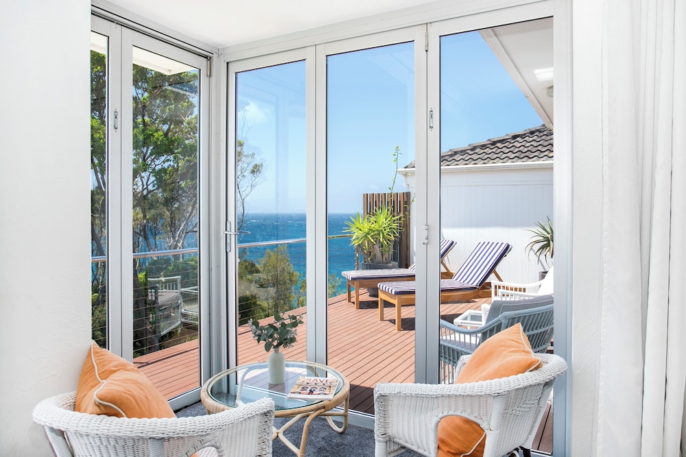 Bannisters by the Sea Mollymook 23/50