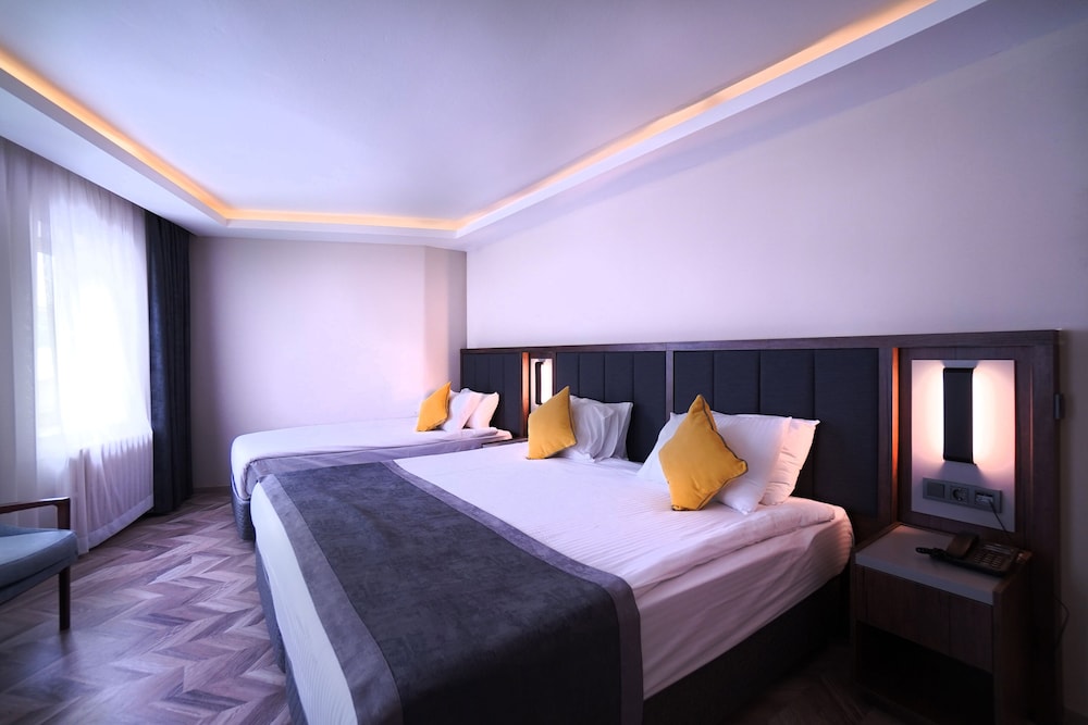 UK Ankara Hotel 16/46