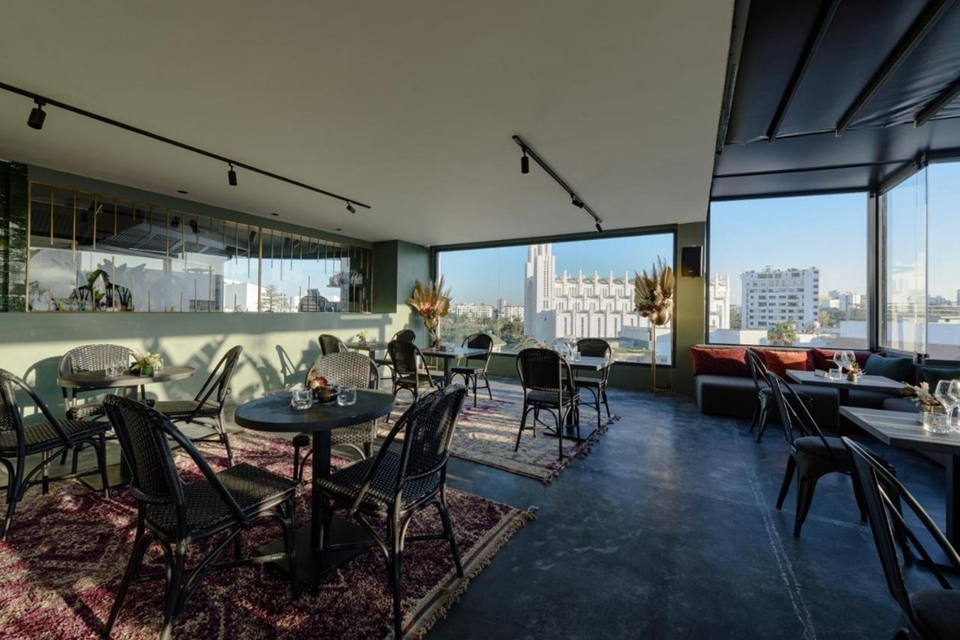 Jm Suites 19/25