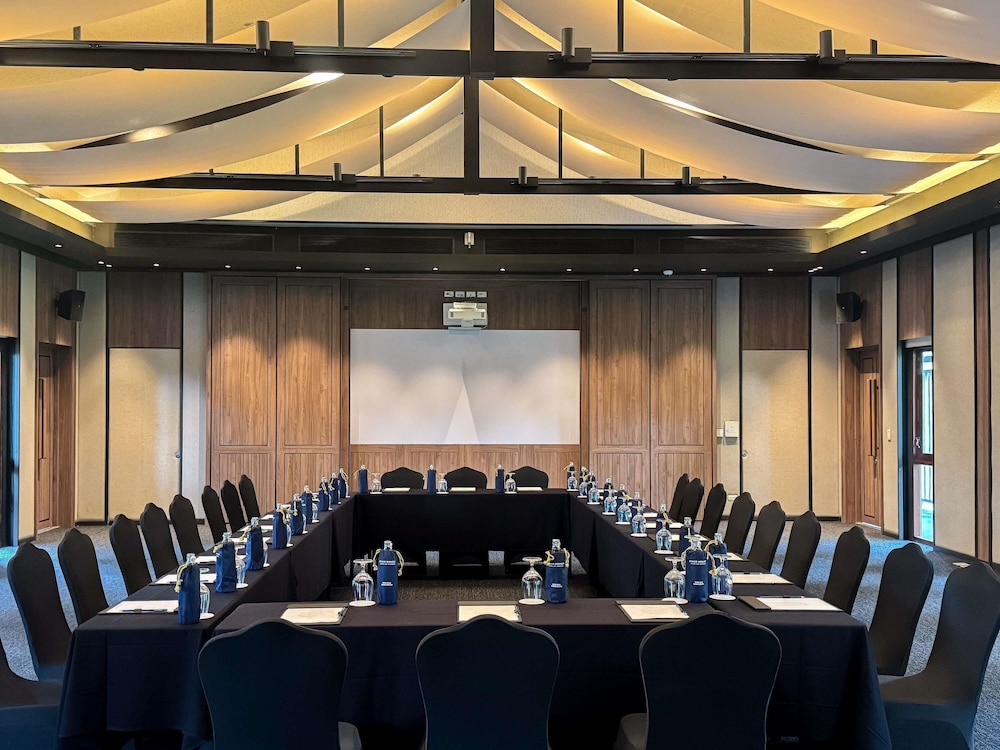 Grand Mercure Khao Lak Bangsak 38/49