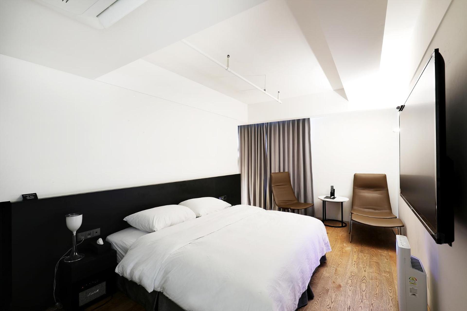 Duplex, Studio, Hotel 498 3/4