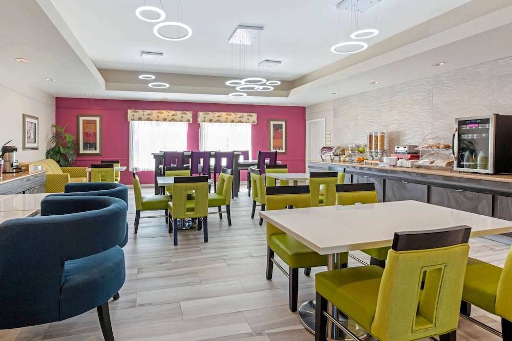 restaurant-cafeteria