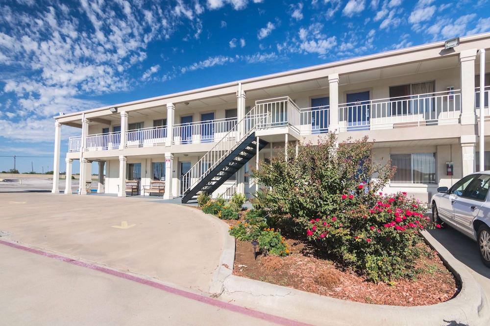 Motel6 Wichita Falls, TX - North 9/63