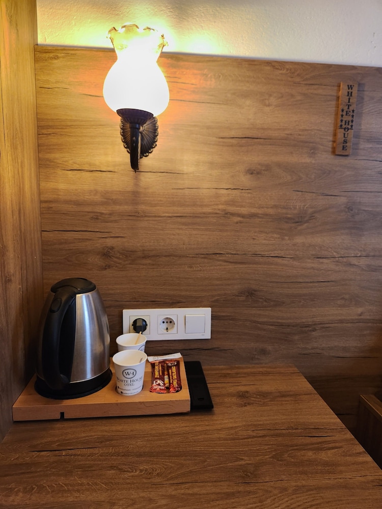 W. House Kadikoy 45/60