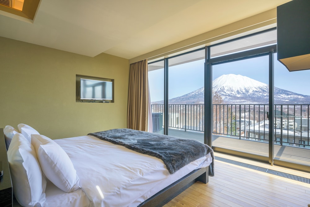 Muse Niseko 12/50
