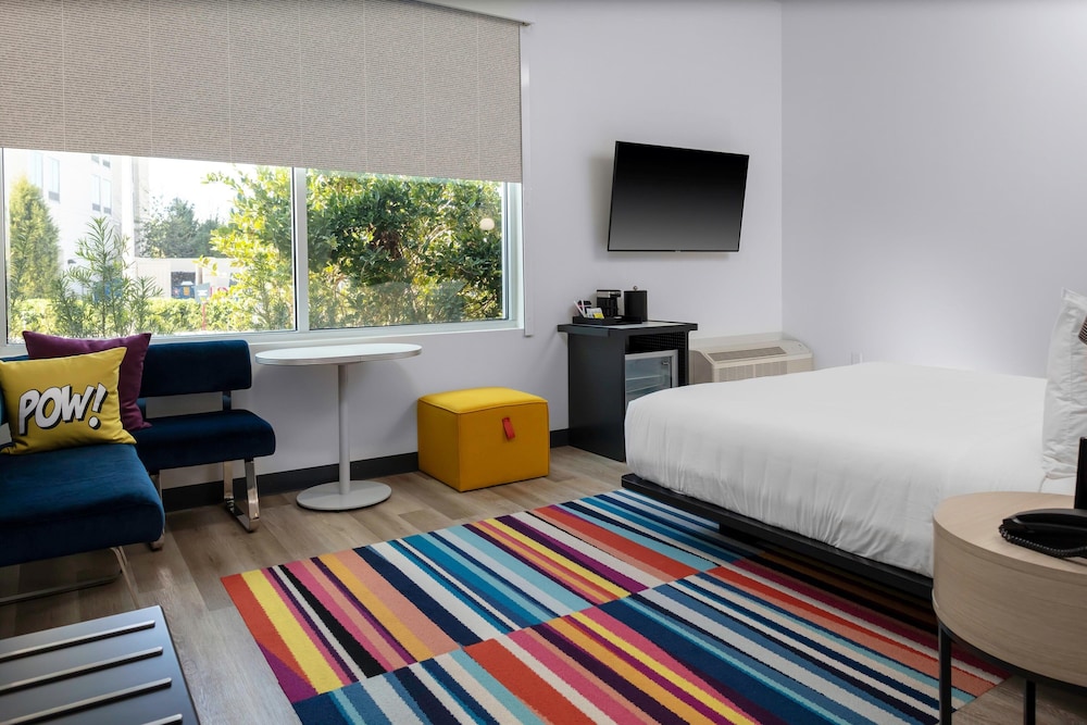 Aloft Orlando Lake Buena Vista 12/49