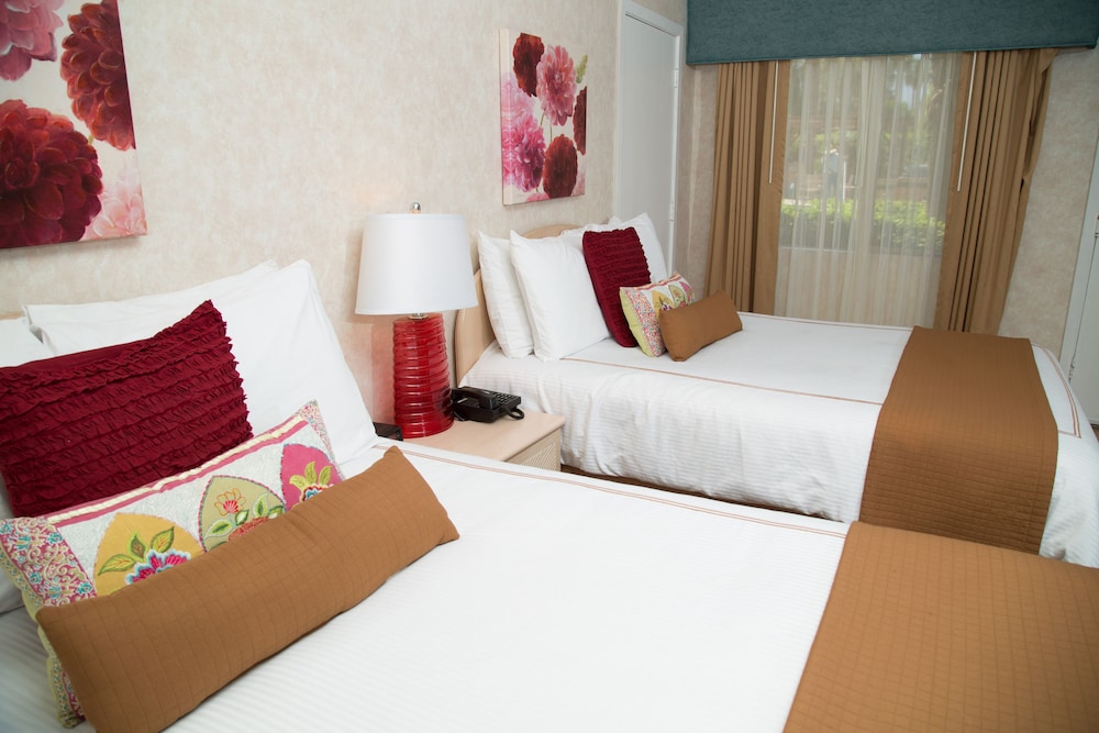 Inn at Deep Canyon 15/71