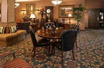 Grand Gateway Hotel 12/27