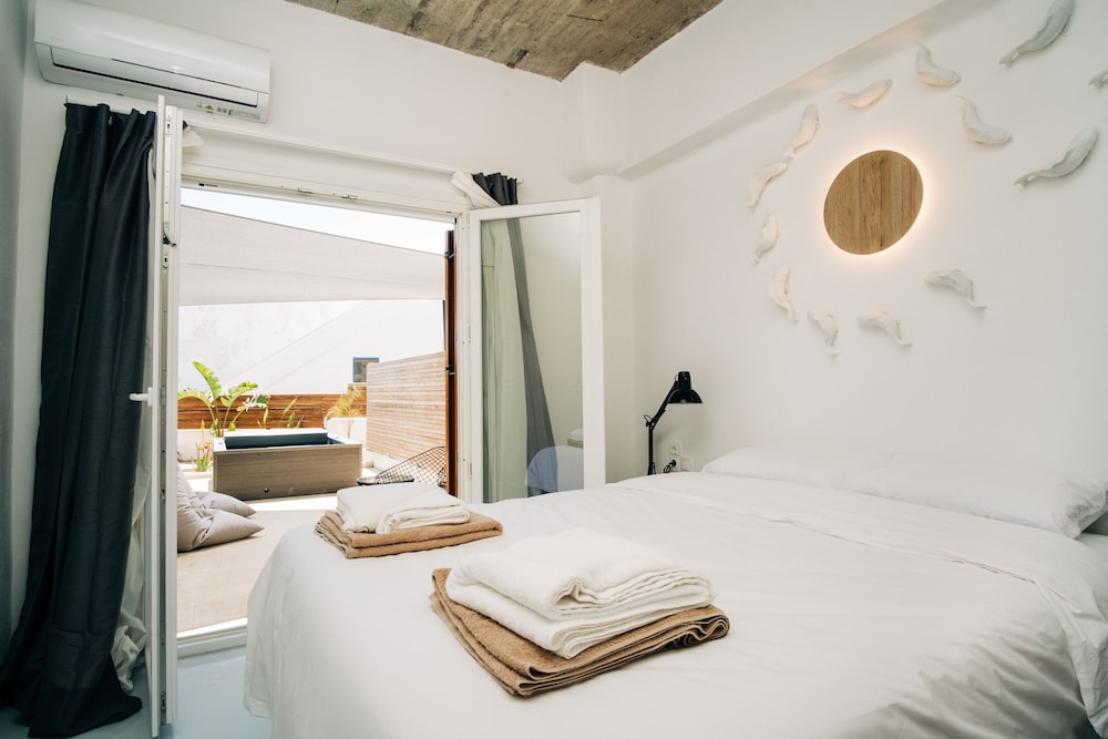 1 BEDROOM, FAMILY SUITE, HOT TUB