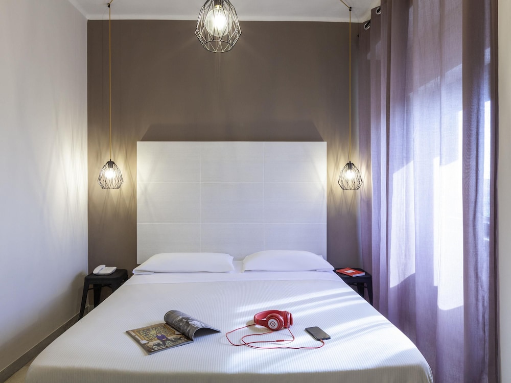 Ibis Styles Trani 2/39
