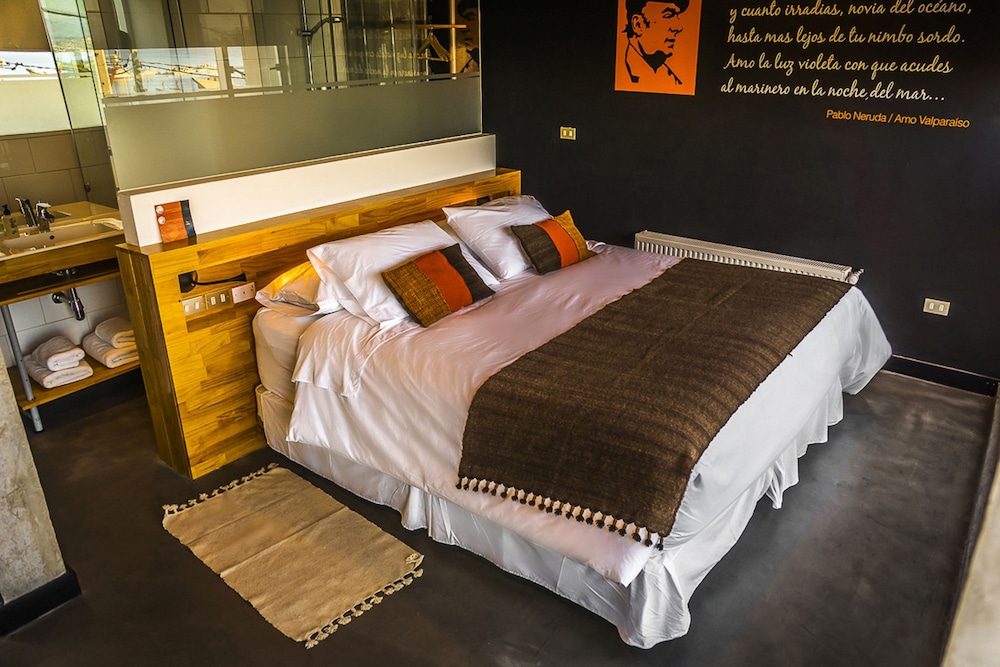 Verso Hotel 19/50