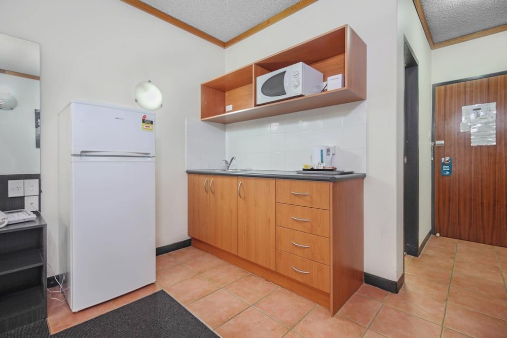 Belconnen Hotel Motel Serviced Apartments 6/48
