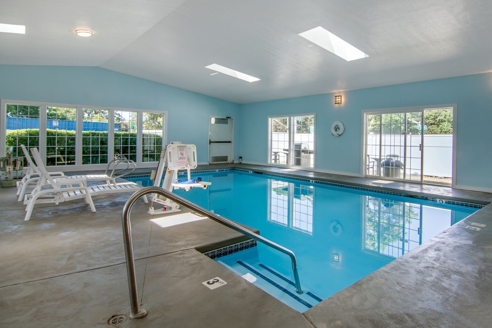 Quality Inn & Suites Albany Corvallis 11/28