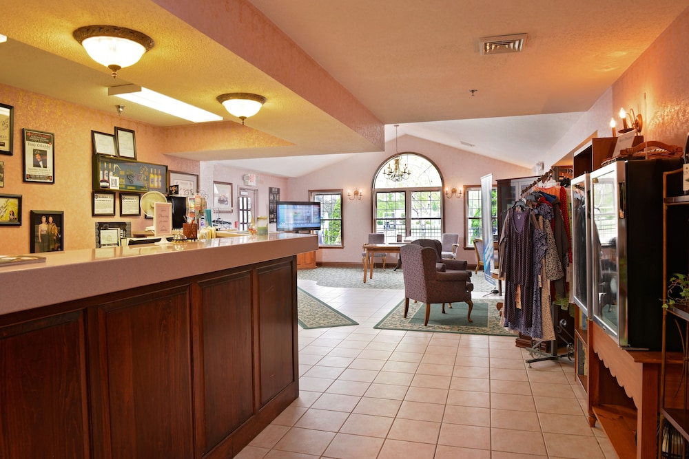 Our Guest Inn and Suites - Downtown 7/27