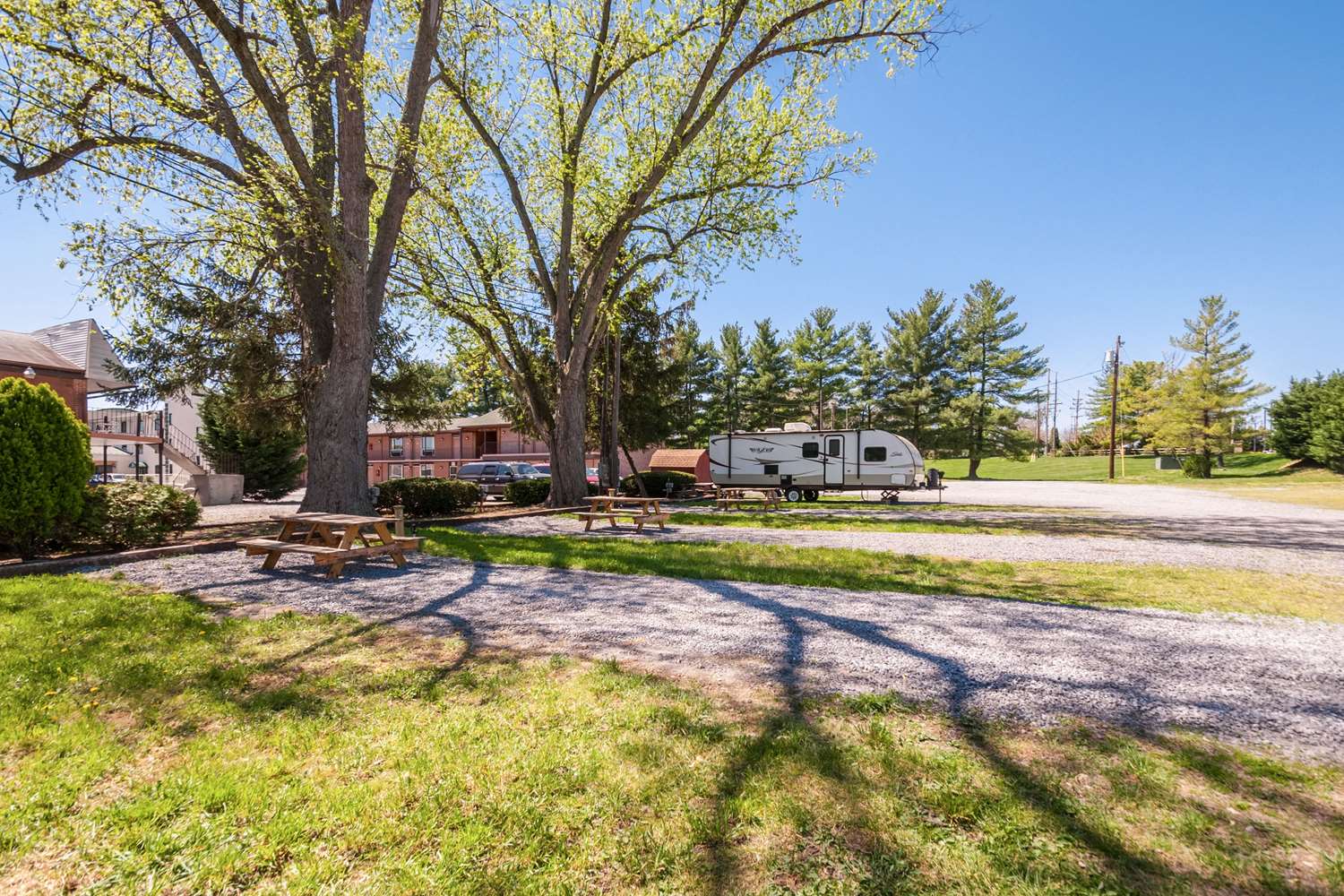 Rodeway Inn and Suites Charles Town WV 45/45