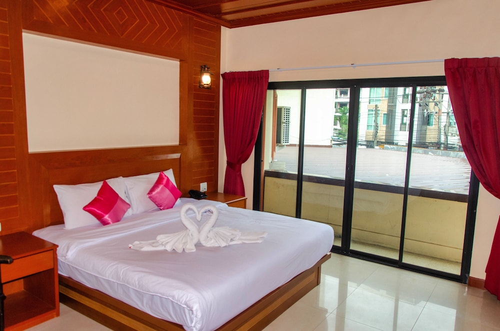 Diva Patong Hotel 18/50