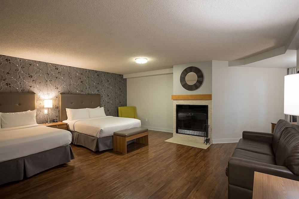 Chateau Bromont 36/38