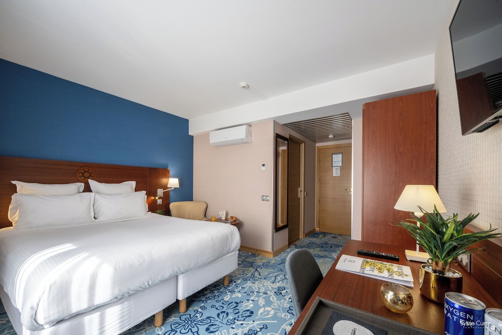 Discovery, Double Bed, Pool Side، Hotel Le Yachtman 6/10