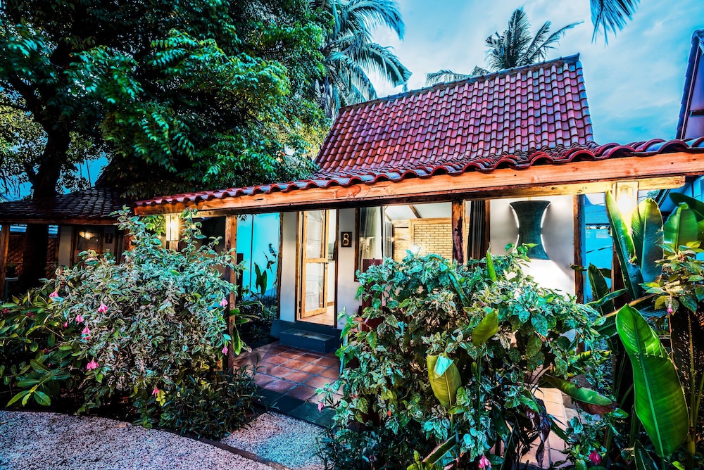 Coconut Garden Resort 3/50
