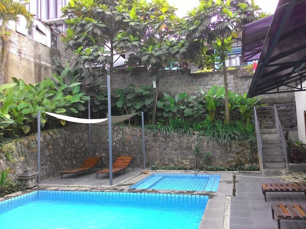 Hotel Augusta Lembang 20/20